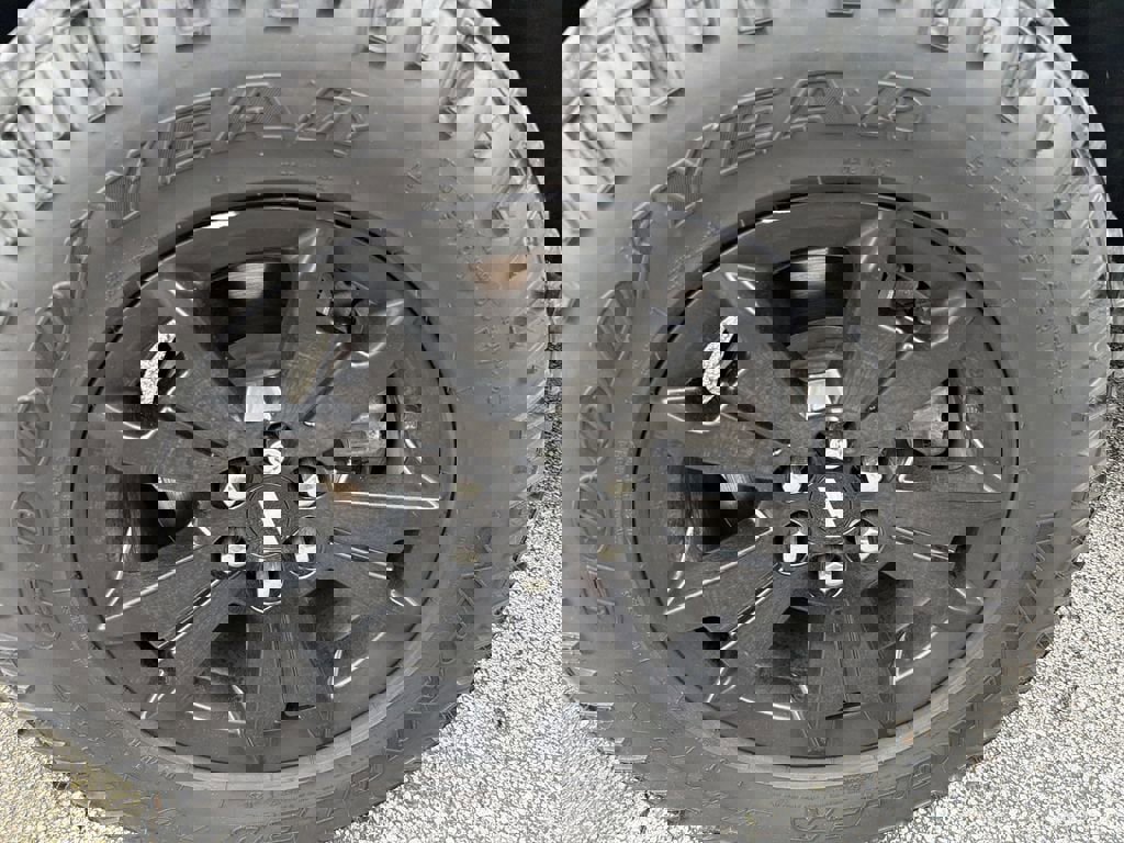 Certified 2022 Chevrolet Colorado ZR2 w/ ZR2 Dusk Special Edition image 5