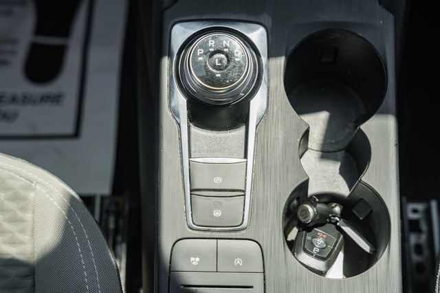 Used 2020 Ford Escape SE FWD image 36