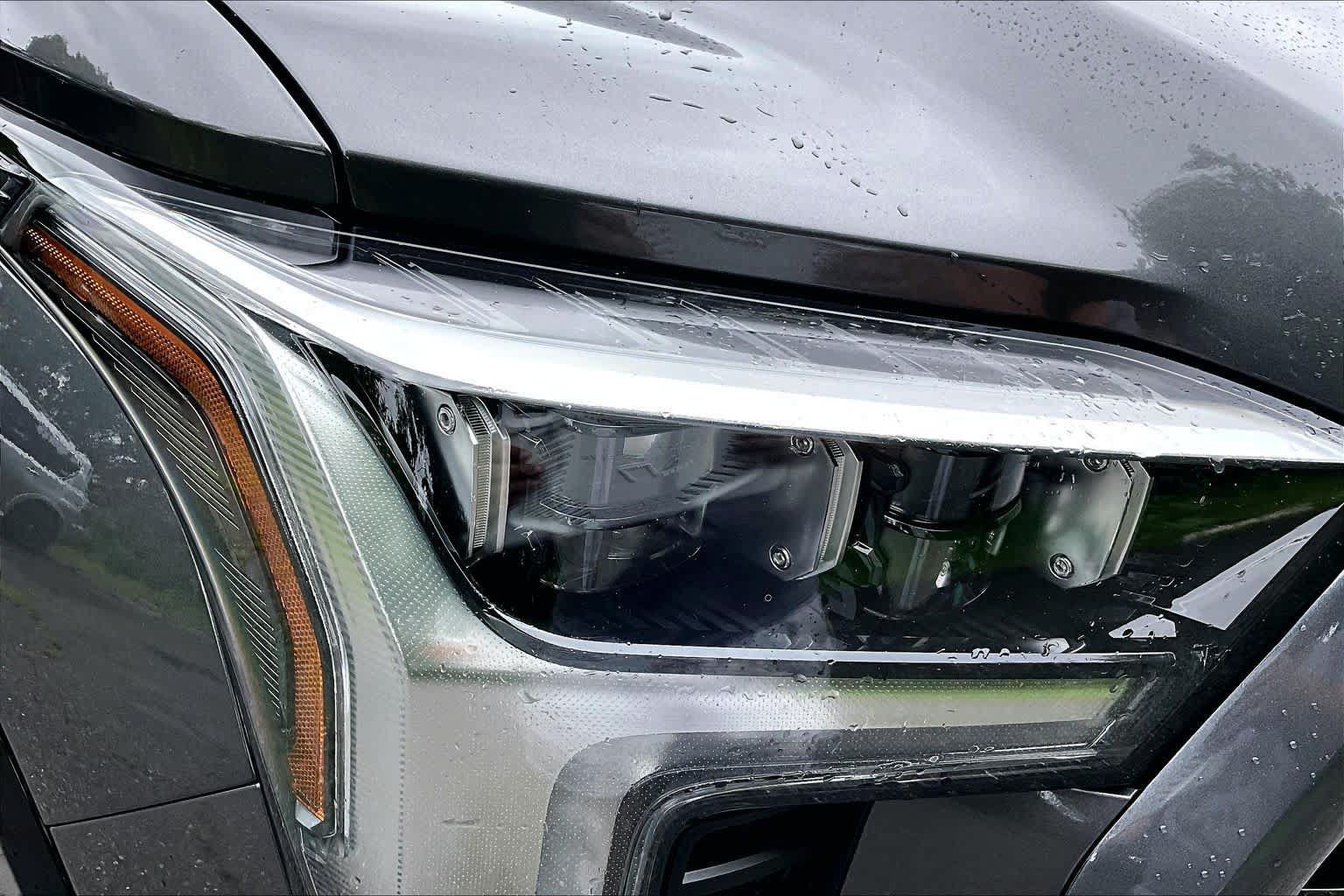 Used 2022 Toyota Tundra Platinum AWD/4WD image 26