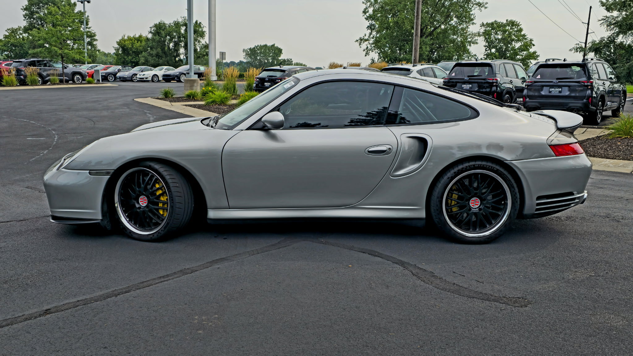 Used 2001 Porsche 911 Turbo AWD/4WD image 8