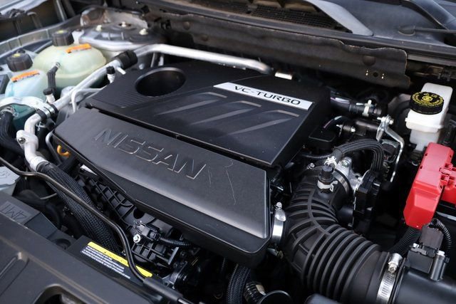 Used 2024 Nissan Rogue SV image 11