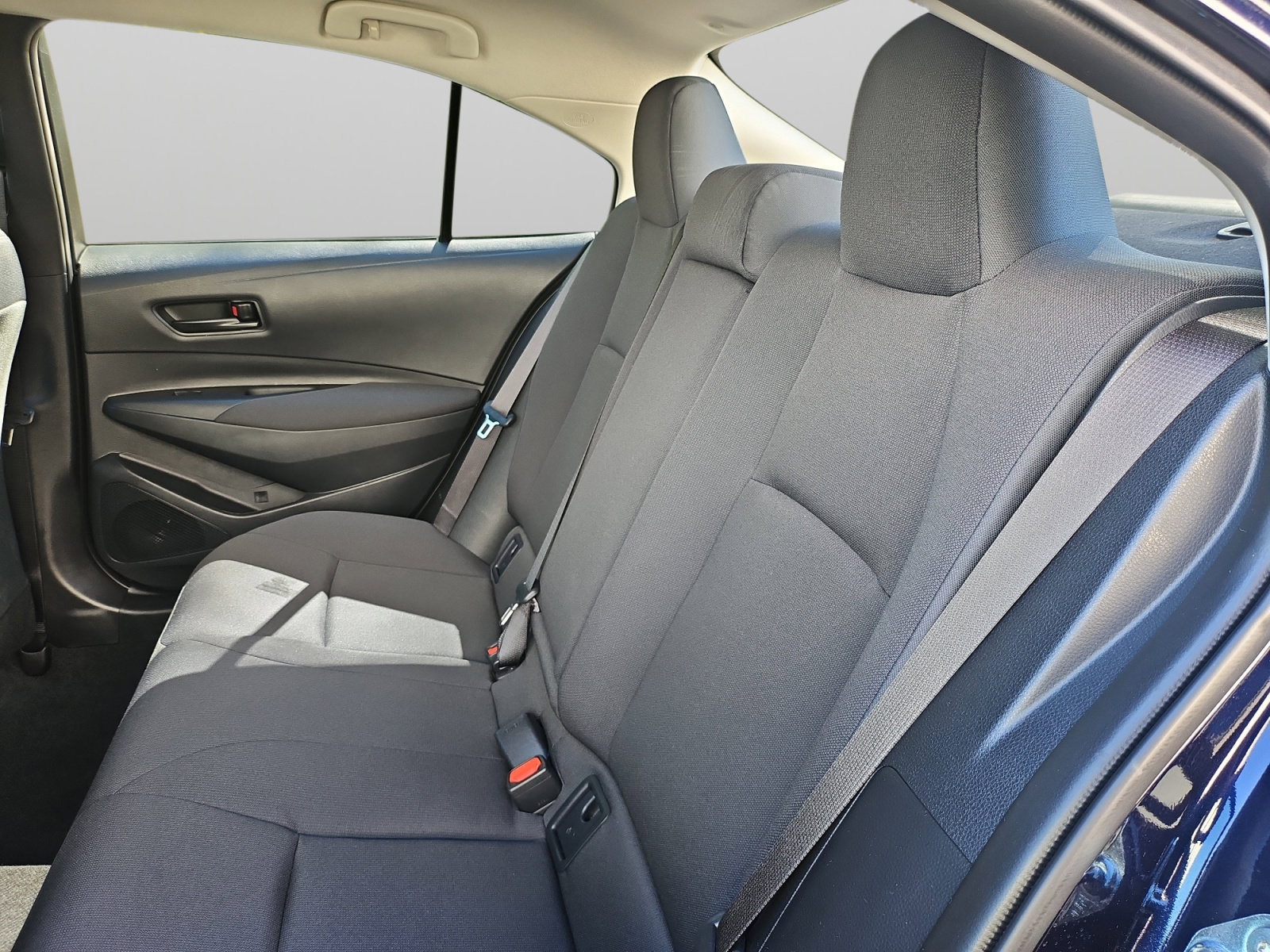 Used 2025 Toyota Corolla LE w/ LE Premium Package FWD image 42