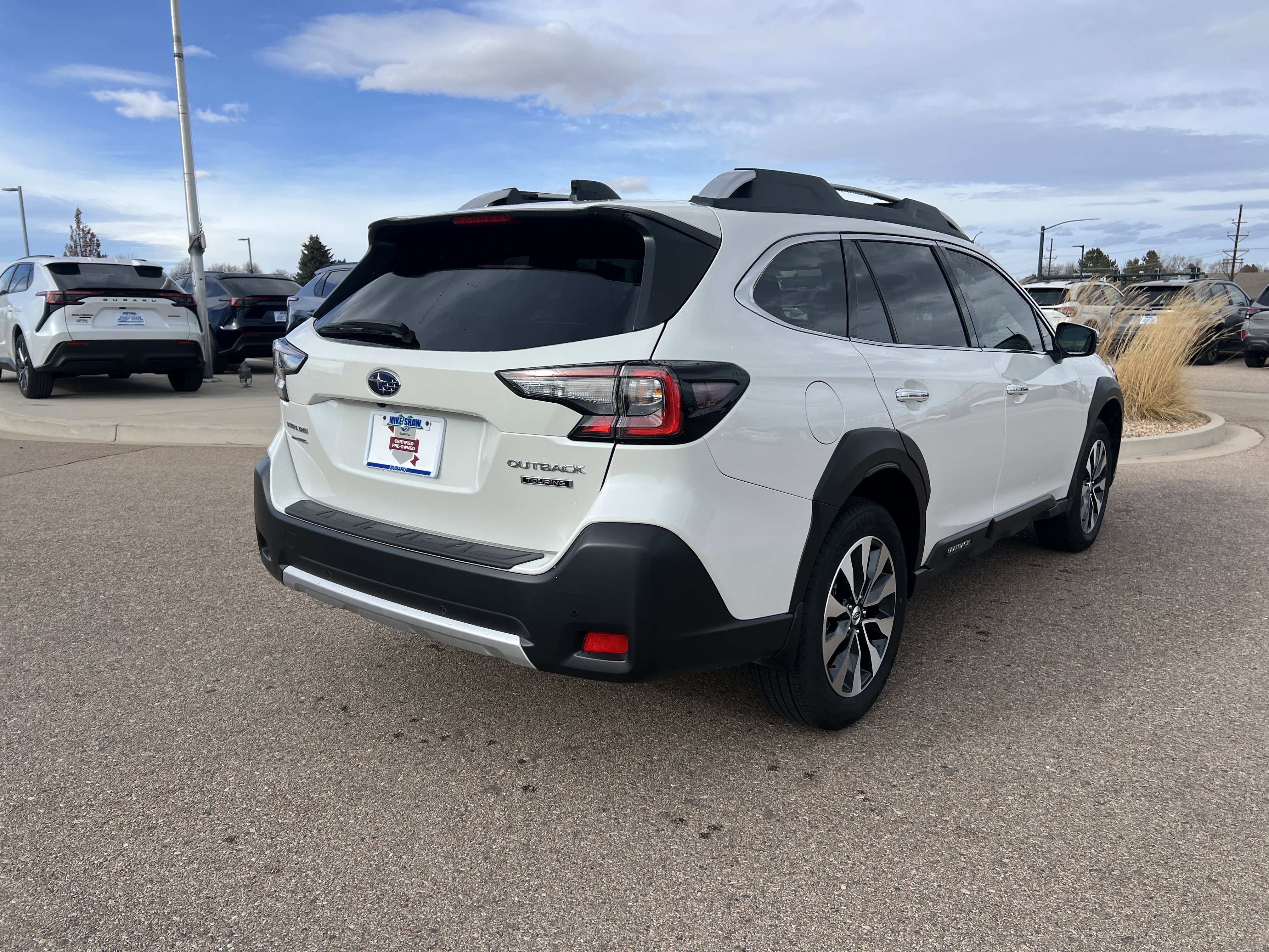 Used 2025 Subaru Outback Touring w/ Popular Package #2 image 10