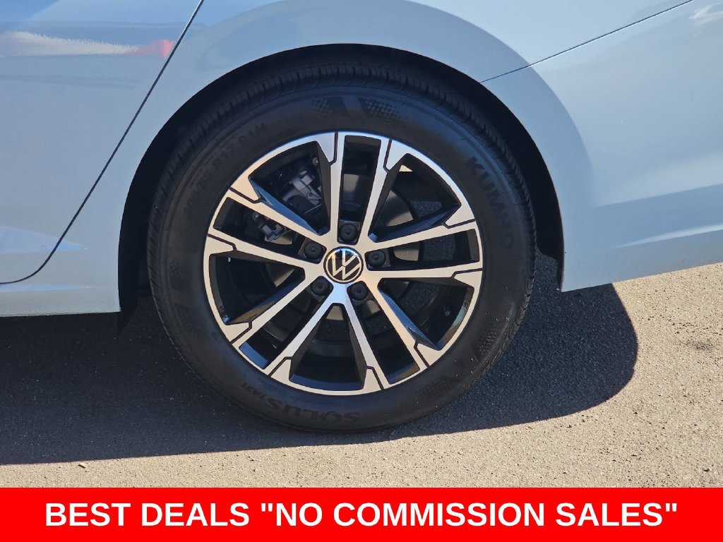 Used 2025 Volkswagen Jetta Sport FWD image 36