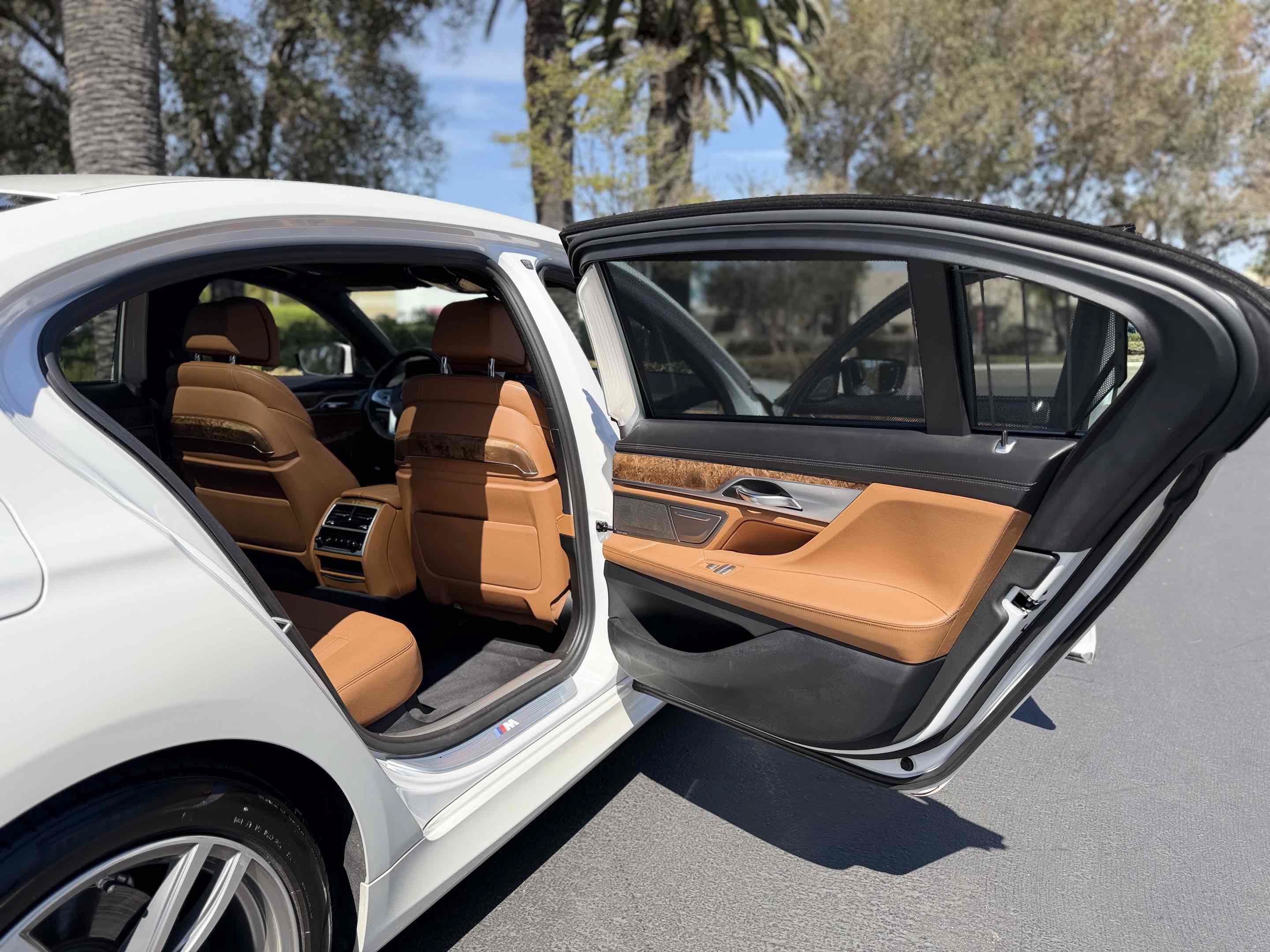 Used 2018 BMW 740e xDrive AWD/4WD image 37