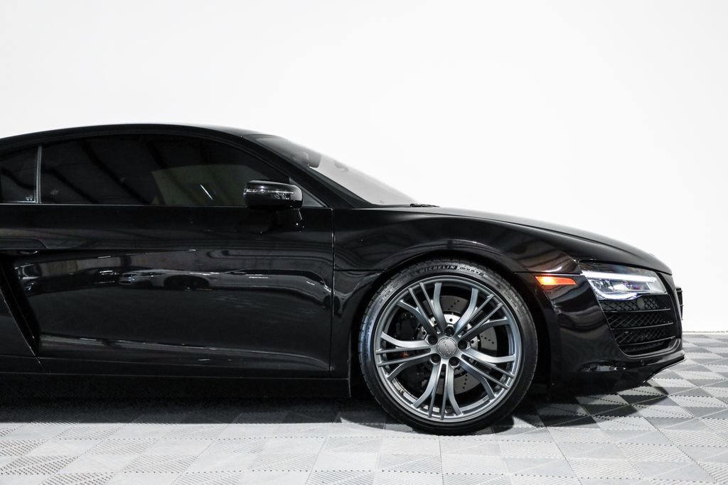 Used 2014 Audi R8 V8 image 3