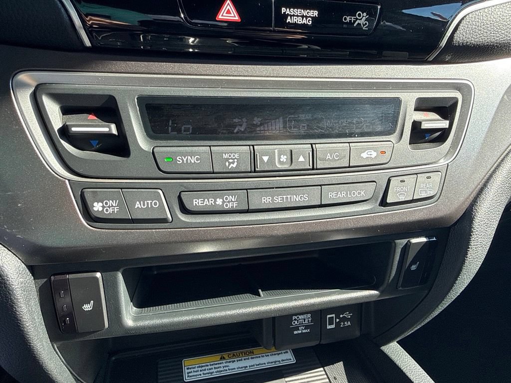 Used 2022 Honda Pilot Special Edition image 16