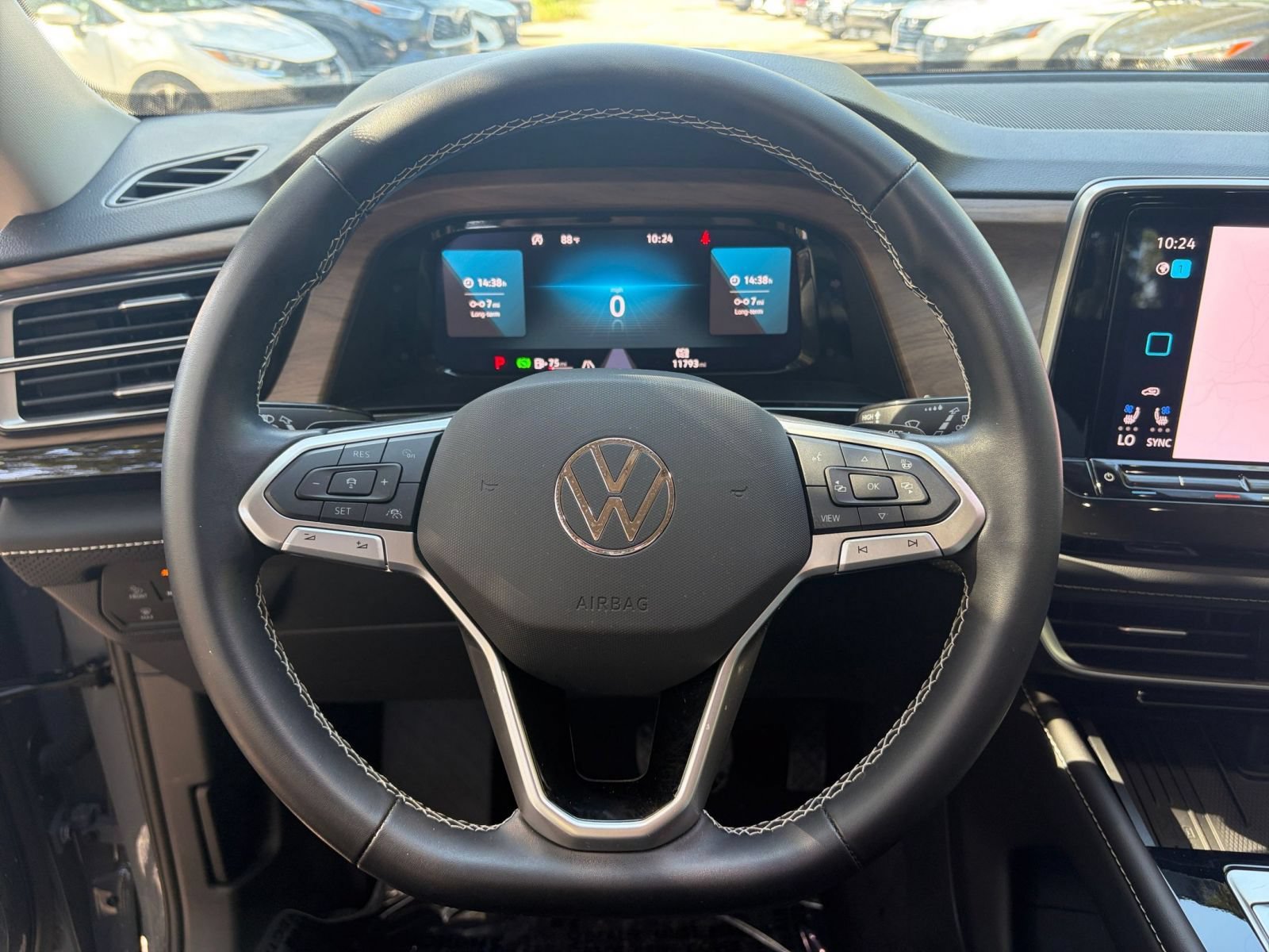 Used 2026 Volkswagen Atlas SE FWD image 29