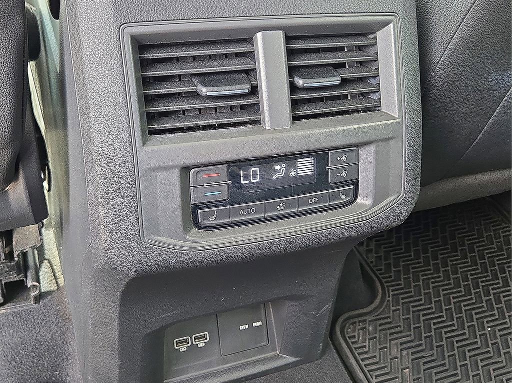 Used 2021 Volkswagen Atlas SEL Premium AWD/4WD image 17