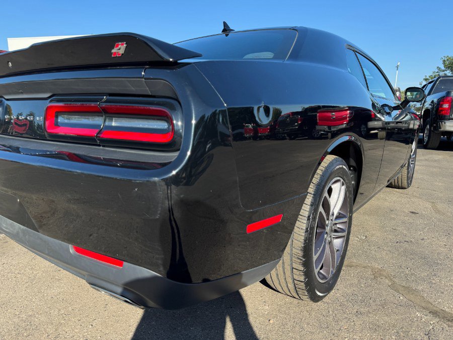 Used 2019 Dodge Challenger SXT w/ Cold Weather Group image 11