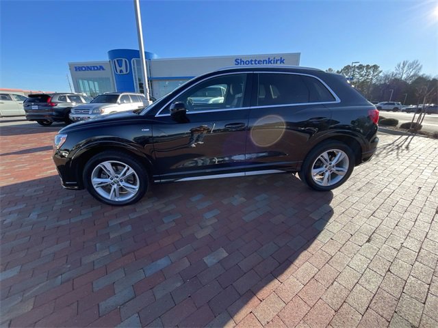 Used 2020 Audi Q3 2.0T Premium w/ Convenience Package image 28