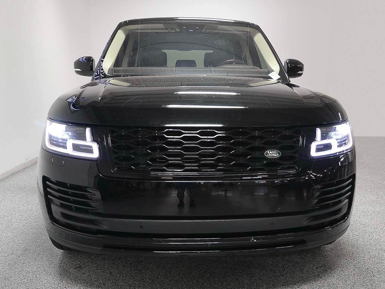 Used 2022 Land Rover Range Rover Westminster Edition AWD/4WD image 2