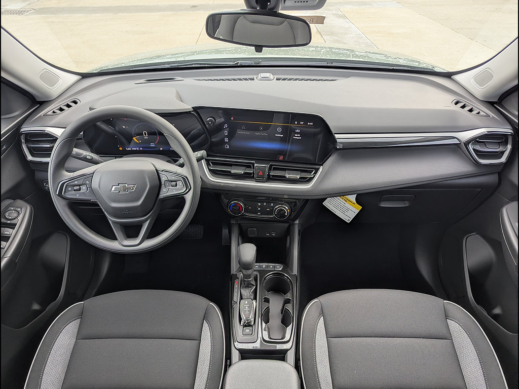 New 2026 Chevrolet TrailBlazer LT w/ Midnight Edition AWD/4WD image 16