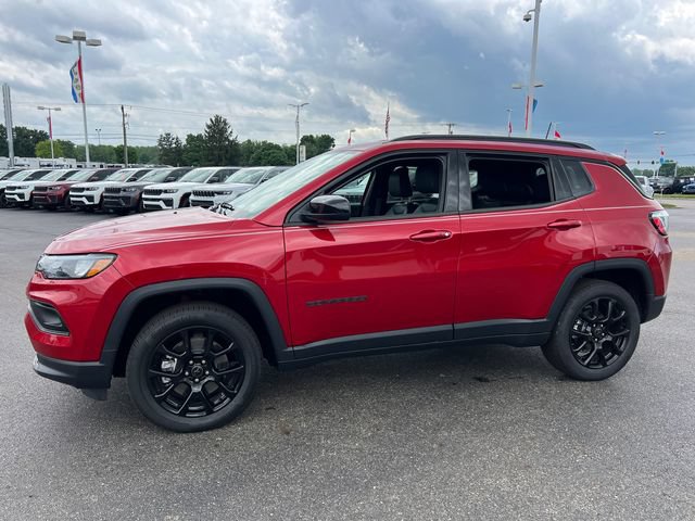 New 2026 Jeep Compass Latitude AWD/4WD image 3
