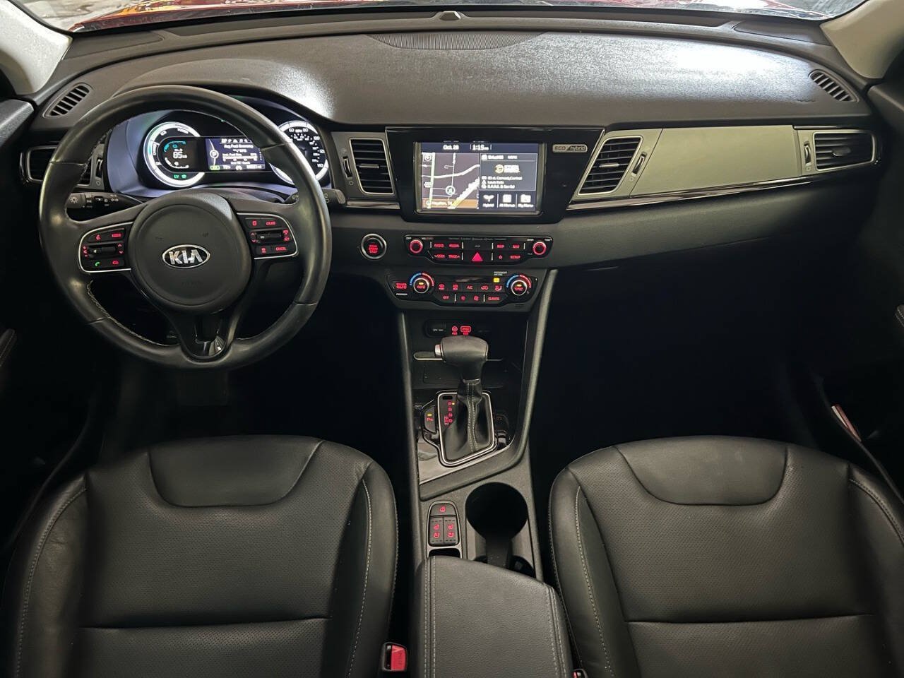 Used 2019 Kia Niro Touring FWD image 10