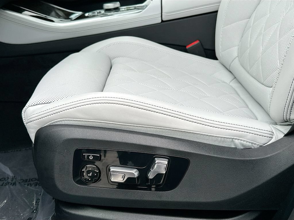 Used 2026 BMW X5 xDrive40i w/ Executive Package AWD/4WD image 20