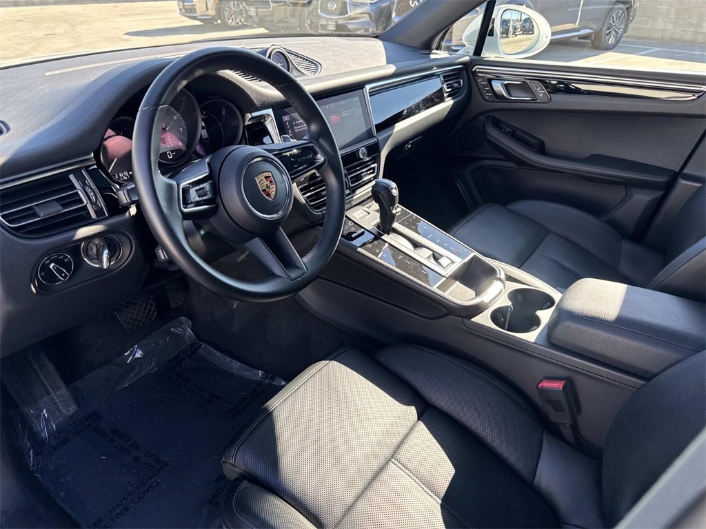 Used 2024 Porsche Macan S image 13