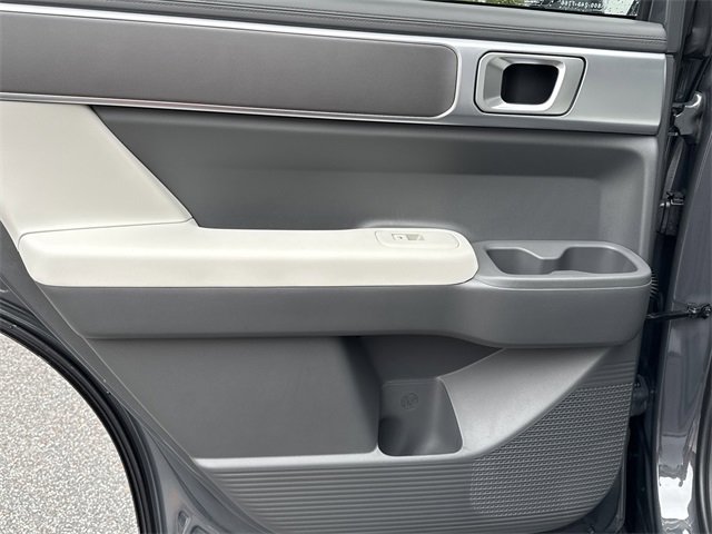 New 2026 Hyundai Santa Fe SE image 13