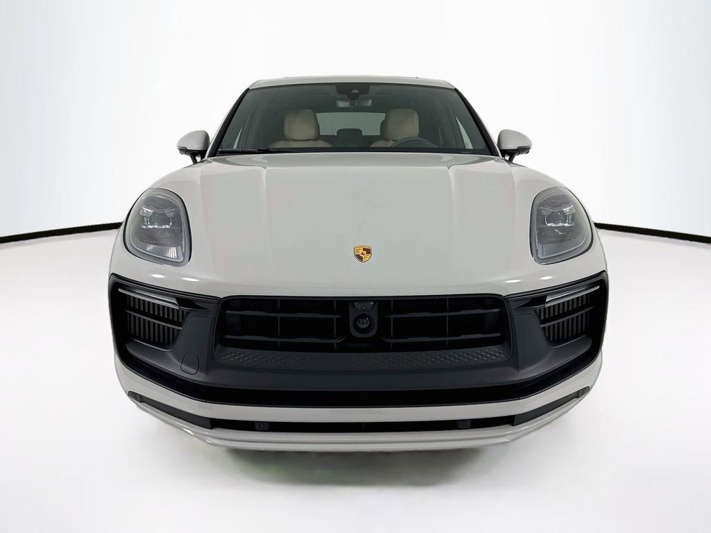 Certified 2026 Porsche Macan GTS AWD/4WD image 6