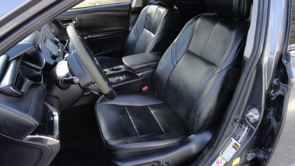 Used 2018 Toyota Avalon XLE image 15