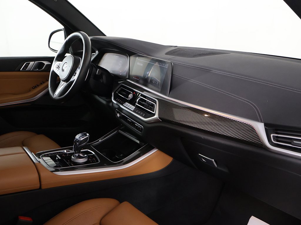 Used 2021 BMW X5 M50i w/ Premium Package image 32