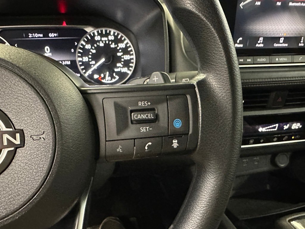 Used 2024 Nissan Rogue SV AWD/4WD image 11