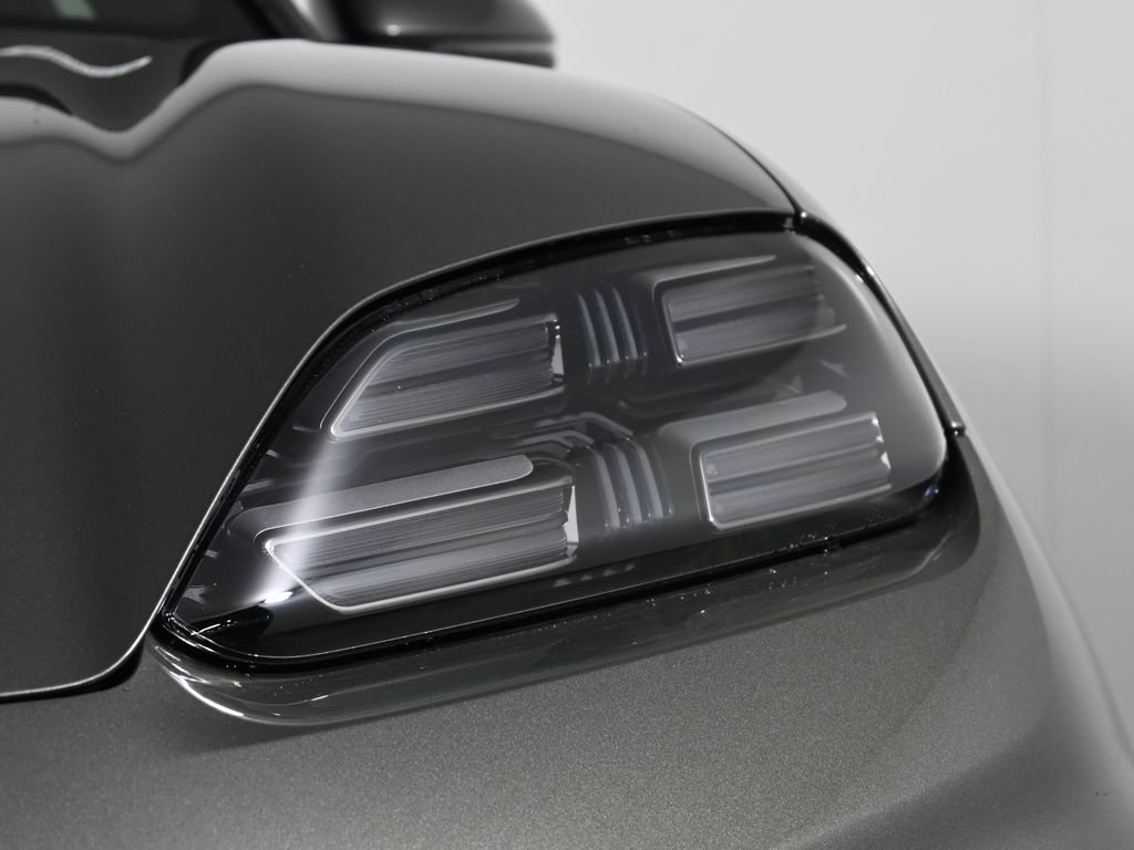 New 2026 Porsche Macan 4 Electric AWD/4WD image 11