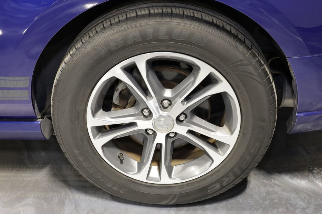Used 2013 Ford Mustang Premium RWD image 41