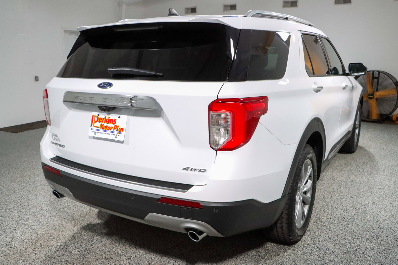 Used 2022 Ford Explorer Limited image 7