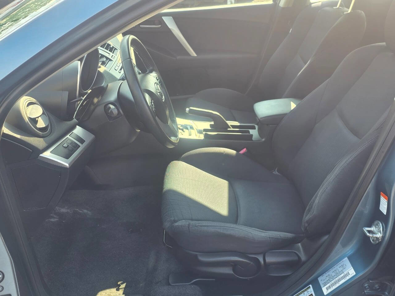 Used 2011 MAZDA MAZDA3 s Sport FWD image 8