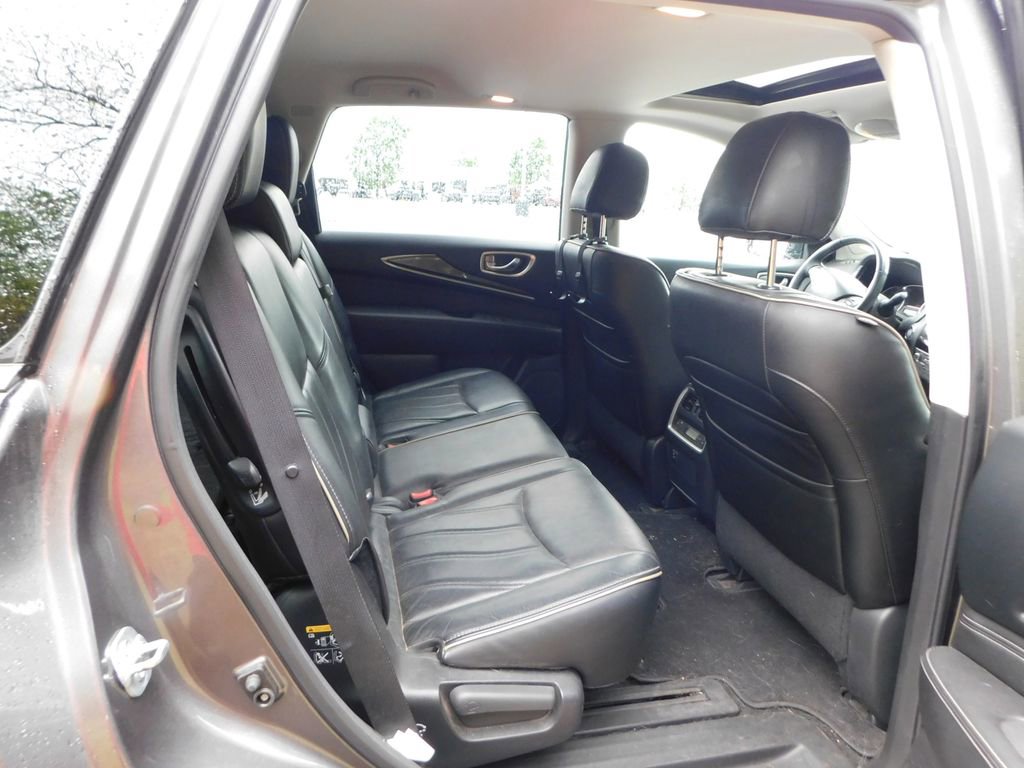 Used 2017 INFINITI QX60 Luxe w/ Premium Plus Package AWD/4WD image 5