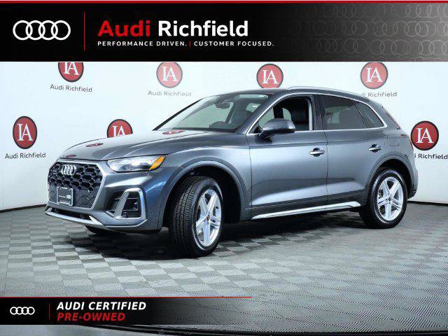Certified 2024 Audi Q5 e Premium w/ Convenience Package AWD/4WD image 5