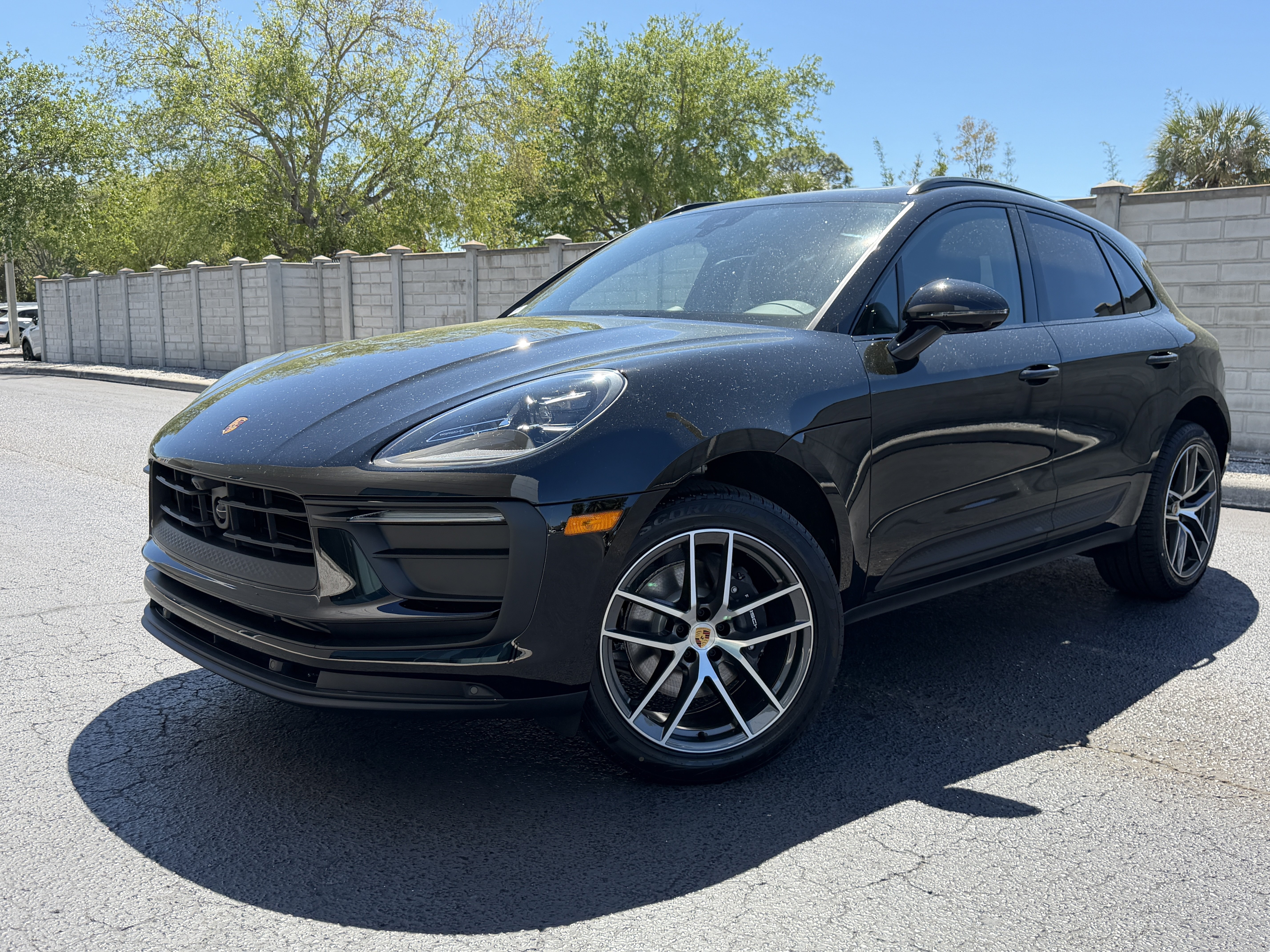 New 2026 Porsche Macan AWD/4WD image 1