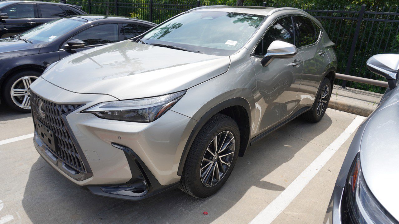 Used 2024 Lexus NX 350 AWD image 2
