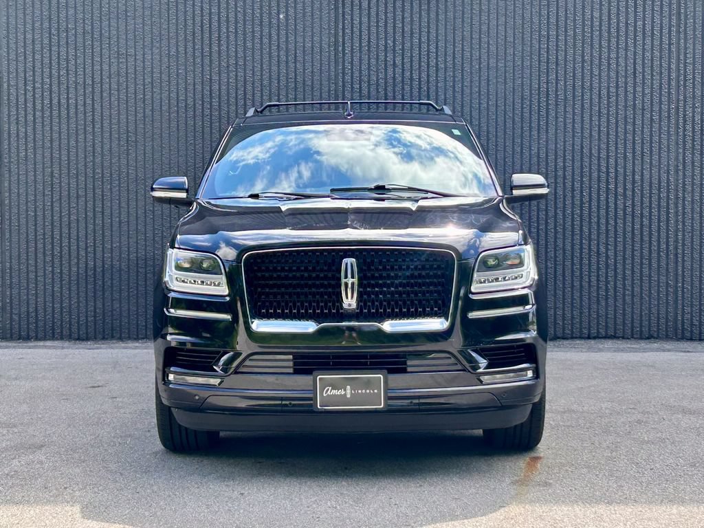 Used 2021 Lincoln Navigator L Reserve AWD/4WD image 9