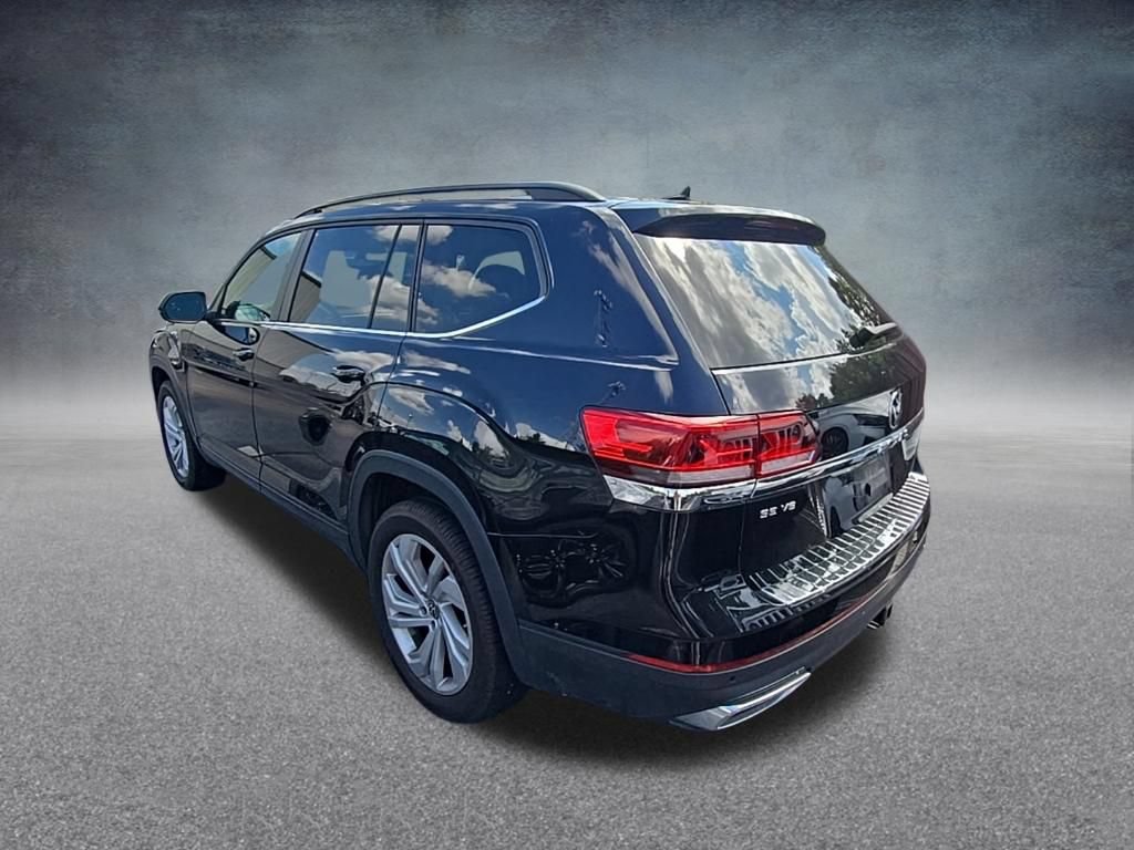 Used 2021 Volkswagen Atlas SE w/ Panoramic Sunroof Package FWD image 4