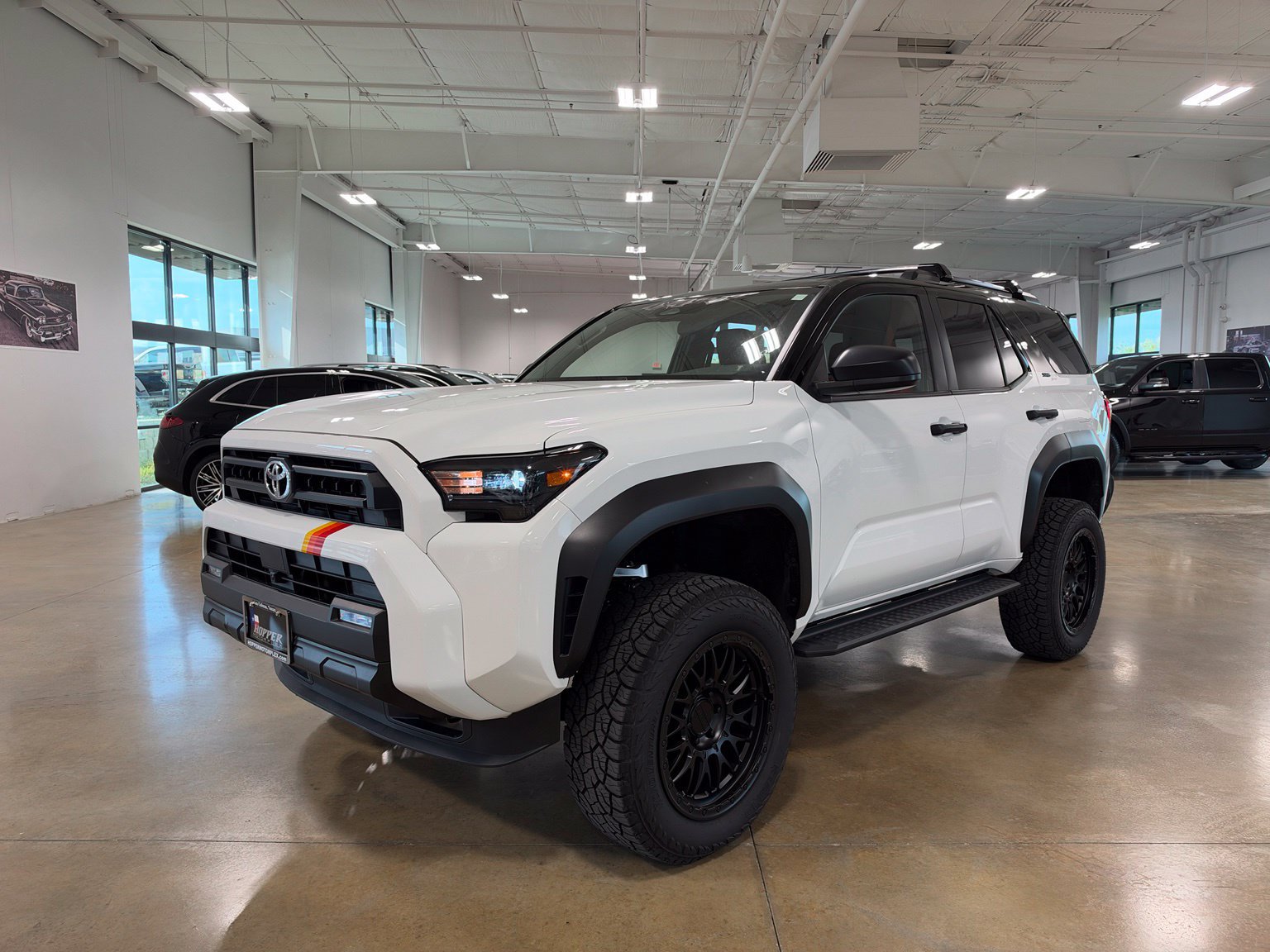 Used 2025 Toyota 4Runner SR5 AWD/4WD image 3