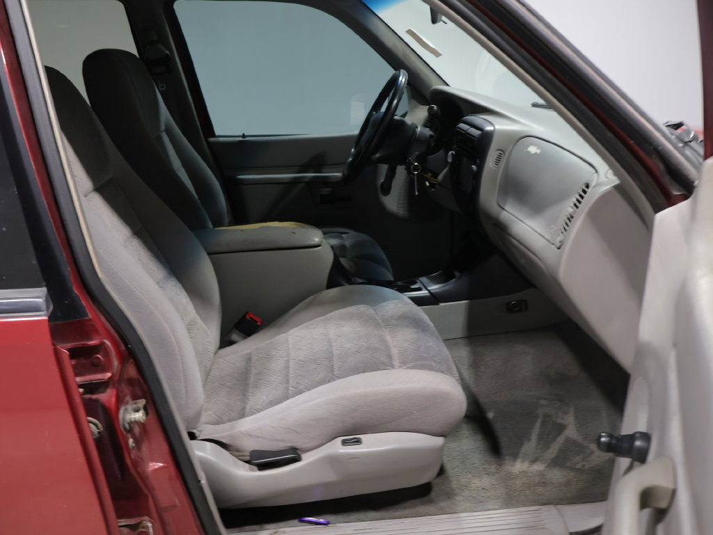 Used 2000 Ford Explorer XL AWD/4WD image 22