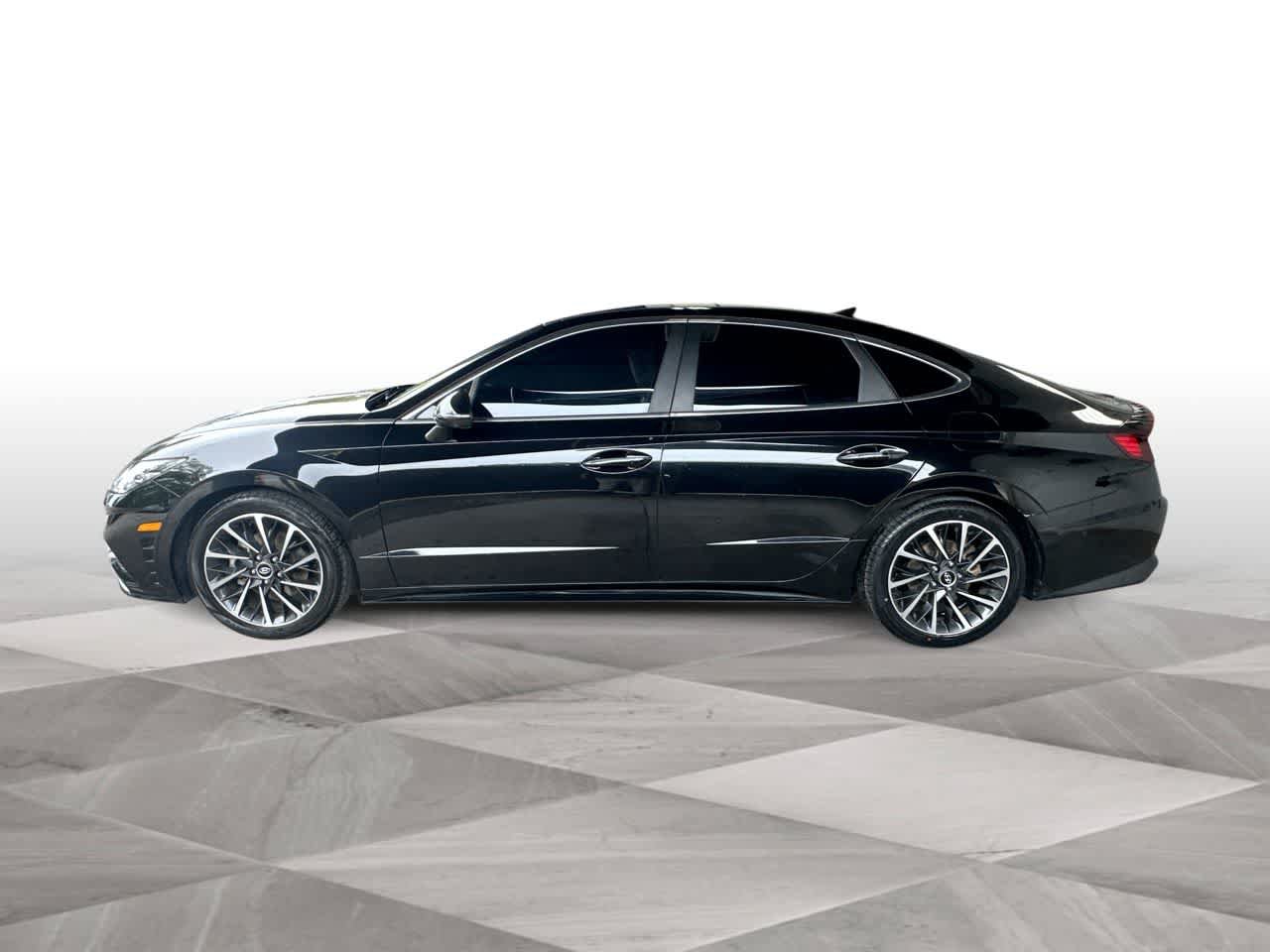 Used 2022 Hyundai Sonata Limited w/ Cargo Package FWD image 5