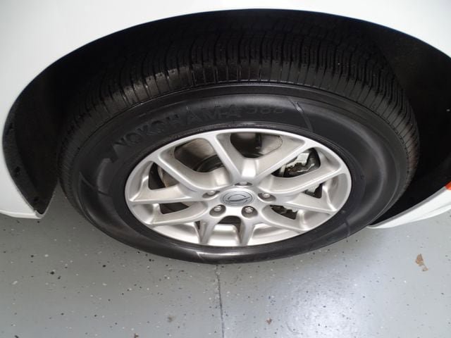 Used 2025 Chrysler Pacifica Select FWD image 28