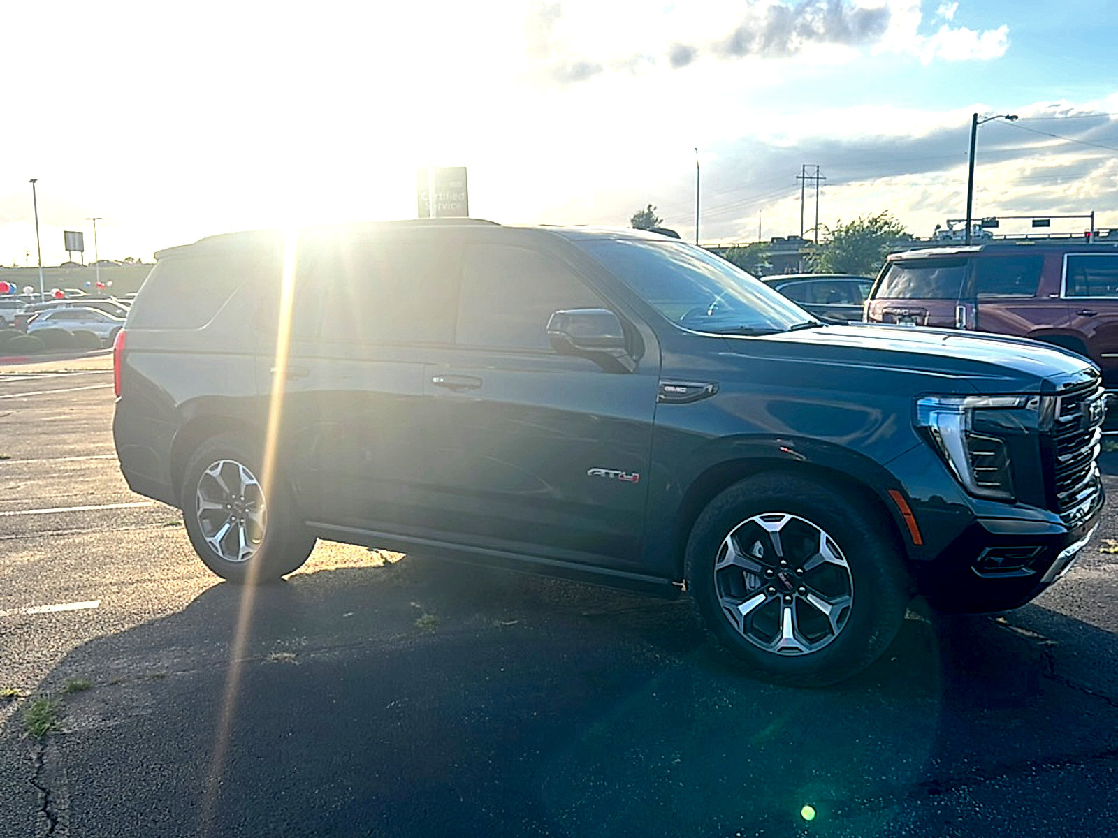 Used 2025 GMC Yukon AT4 Ultimate AWD/4WD image 5