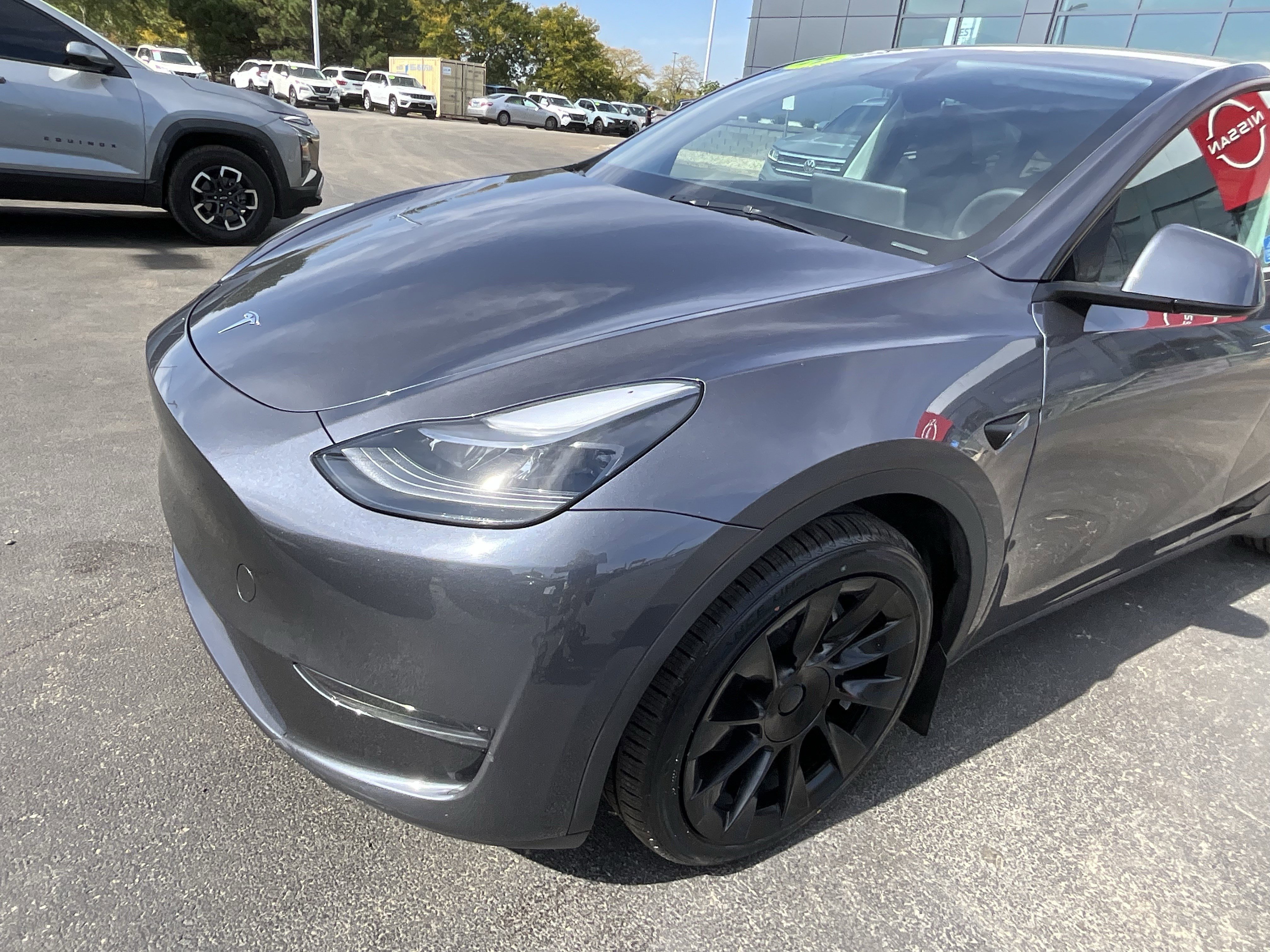 Used 2023 Tesla Model Y Long Range image 18