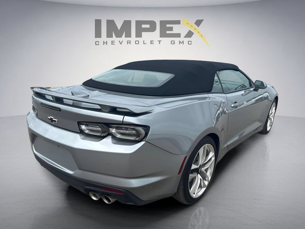 Used 2024 Chevrolet Camaro LT w/ RS Package RWD image 5