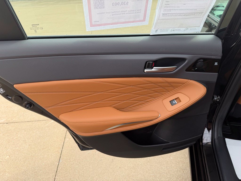 Certified 2020 Toyota Avalon Limited w/ Advanced Safety Package FWD image 26