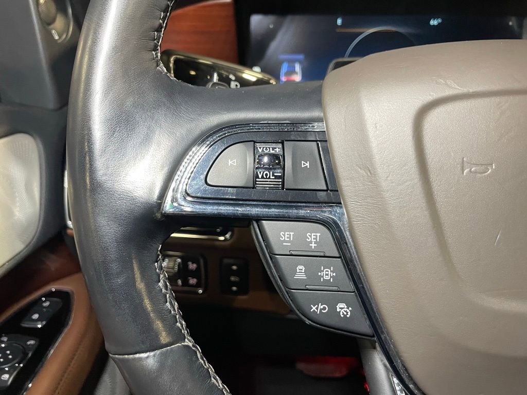 Used 2022 Lincoln Navigator Reserve image 19