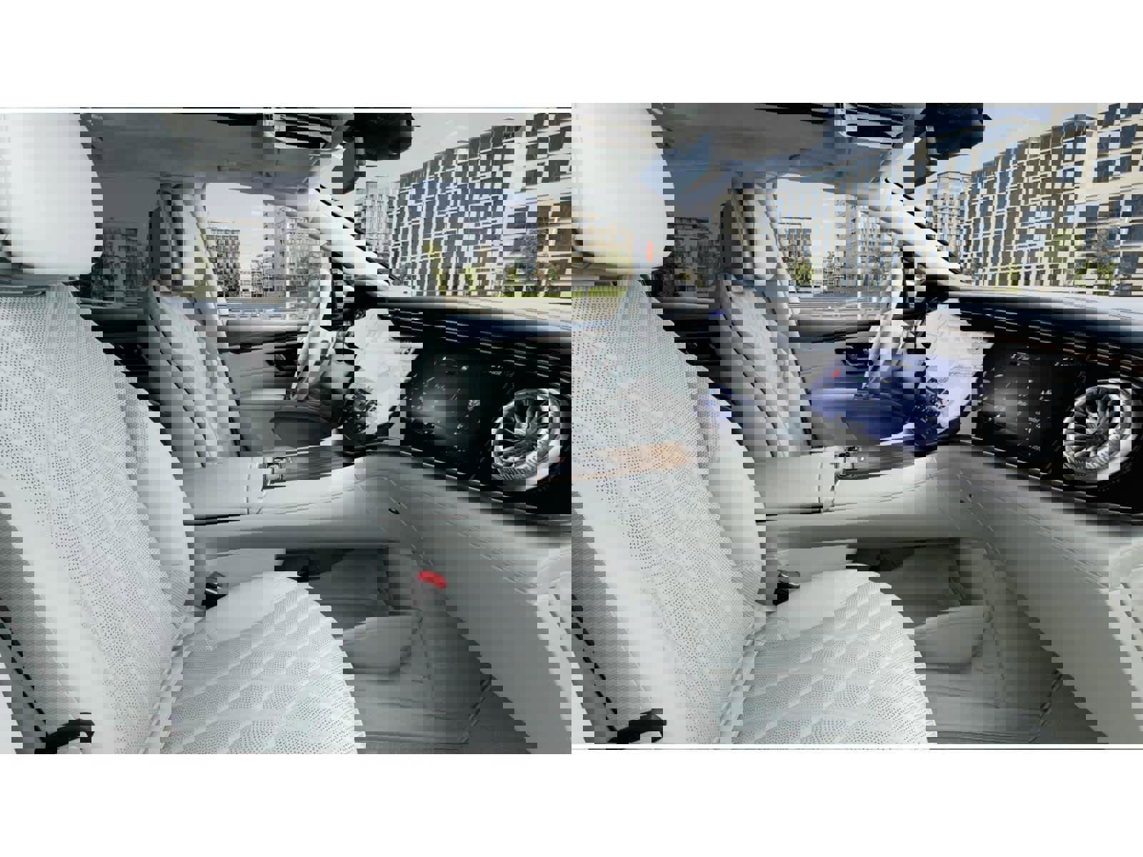 New 2026 Mercedes-Benz EQS 550 4MATIC SUV image 4