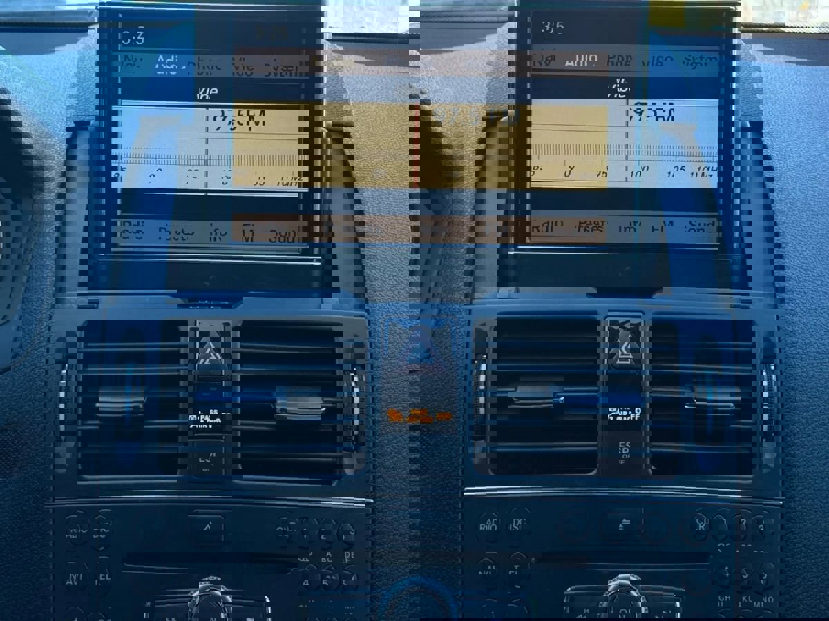 Used 2009 Mercedes-Benz C 350 Sport image 52