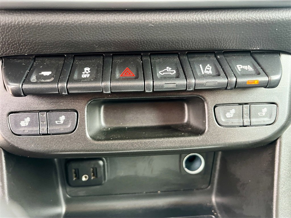 Used 2022 Chevrolet Colorado LT w/ Luxury Package image 20