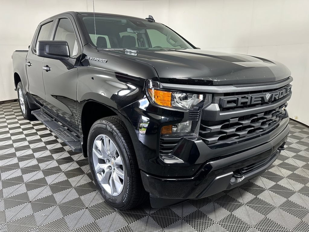 Used 2024 Chevrolet Silverado 1500 Custom RWD image 7