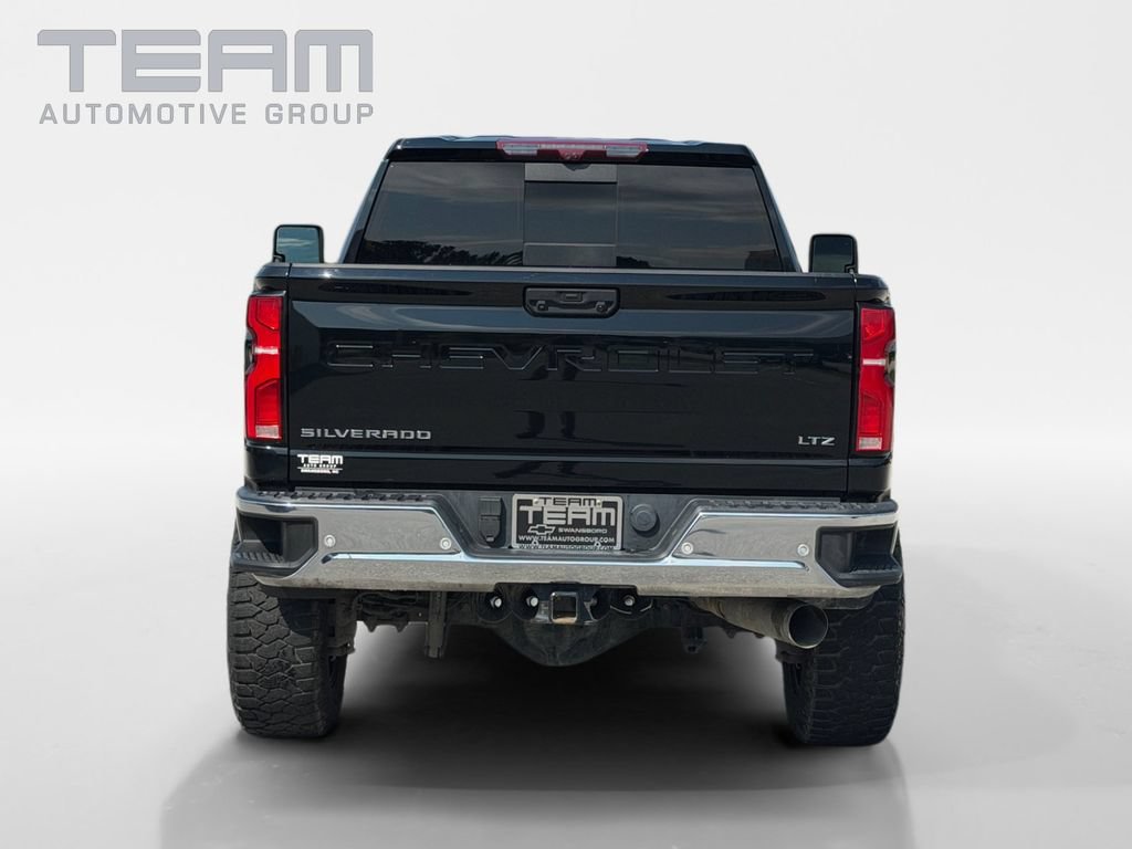 Used 2024 Chevrolet Silverado 2500 LTZ w/ LTZ Premium Package AWD/4WD image 6